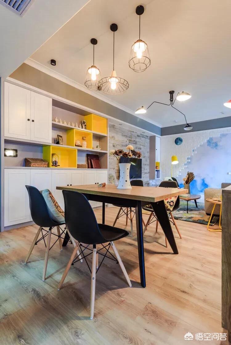 最新装修吊顶效果图大全-装修客厅不吊顶，走一圈宽石膏线好看吗？还有哪些好的建议？