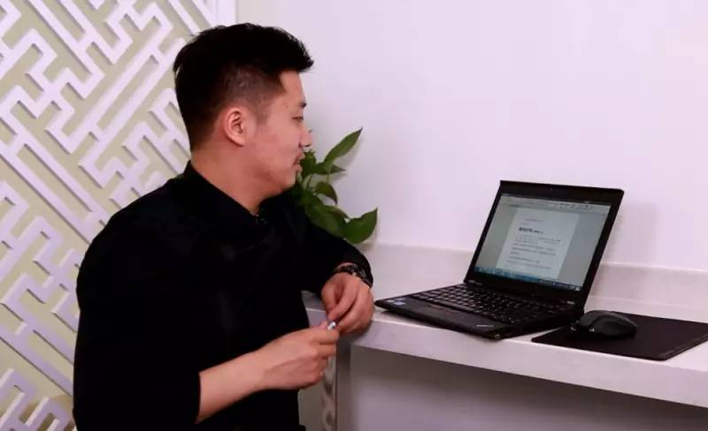 装修设计图设计软件-装饰画设计软件？