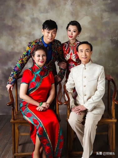 巩汉林小品有哪些-小品《走四方》里巩汉林唱“您看这道菜群英荟萃，要您老八十一点都不贵…”根据什么歌改编？